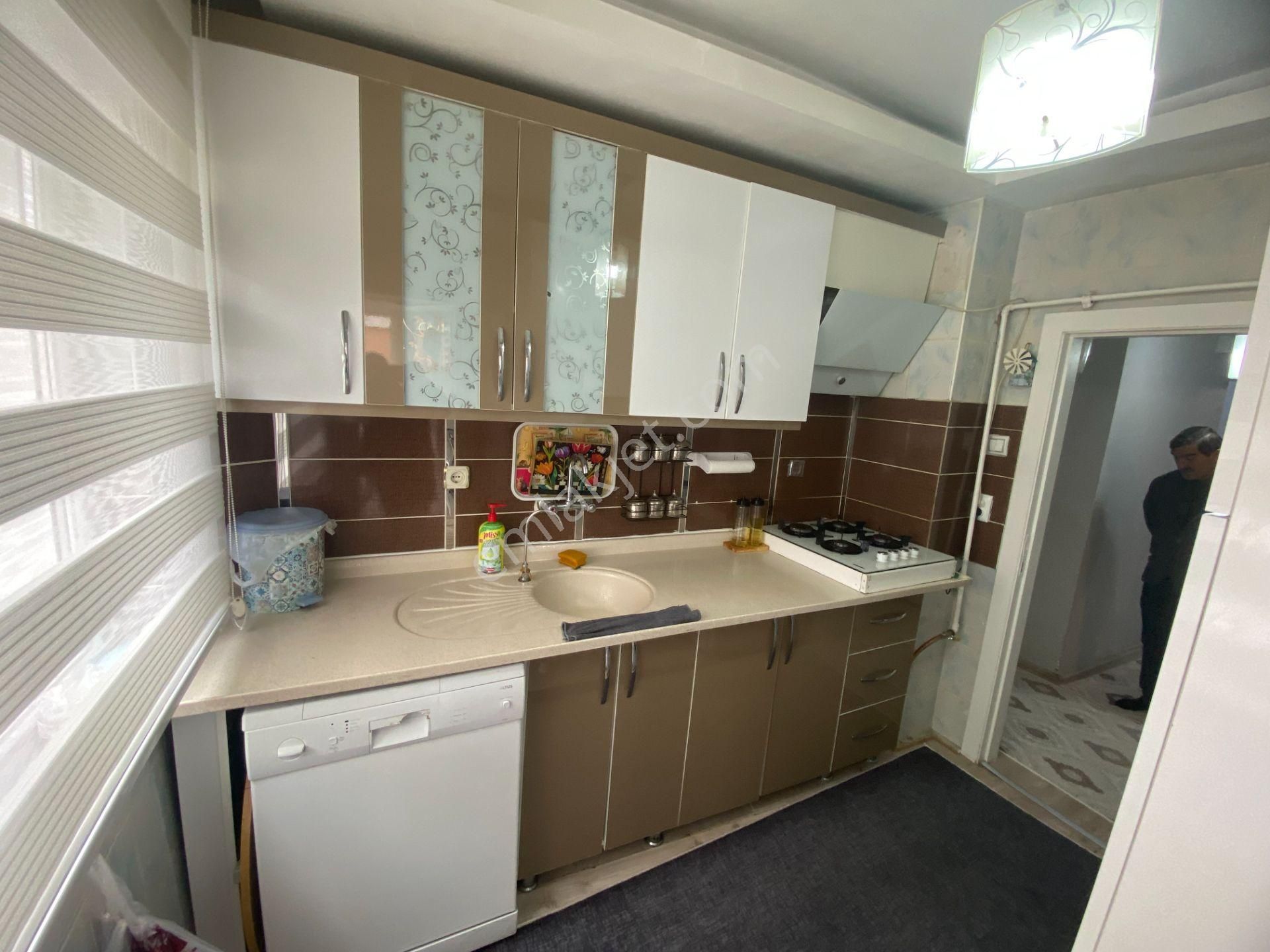 Elvan Mah'de Hızlı Trene Yakın Asansörlü 3+1 Satılık Daire - Görsel 6