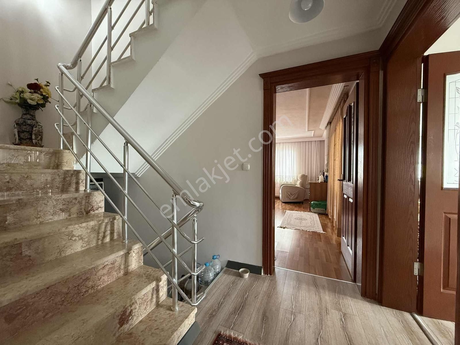 Altınoluk Merkezde 3+2 Deniz Manazarlı Satılık Tripleks - Görsel 13