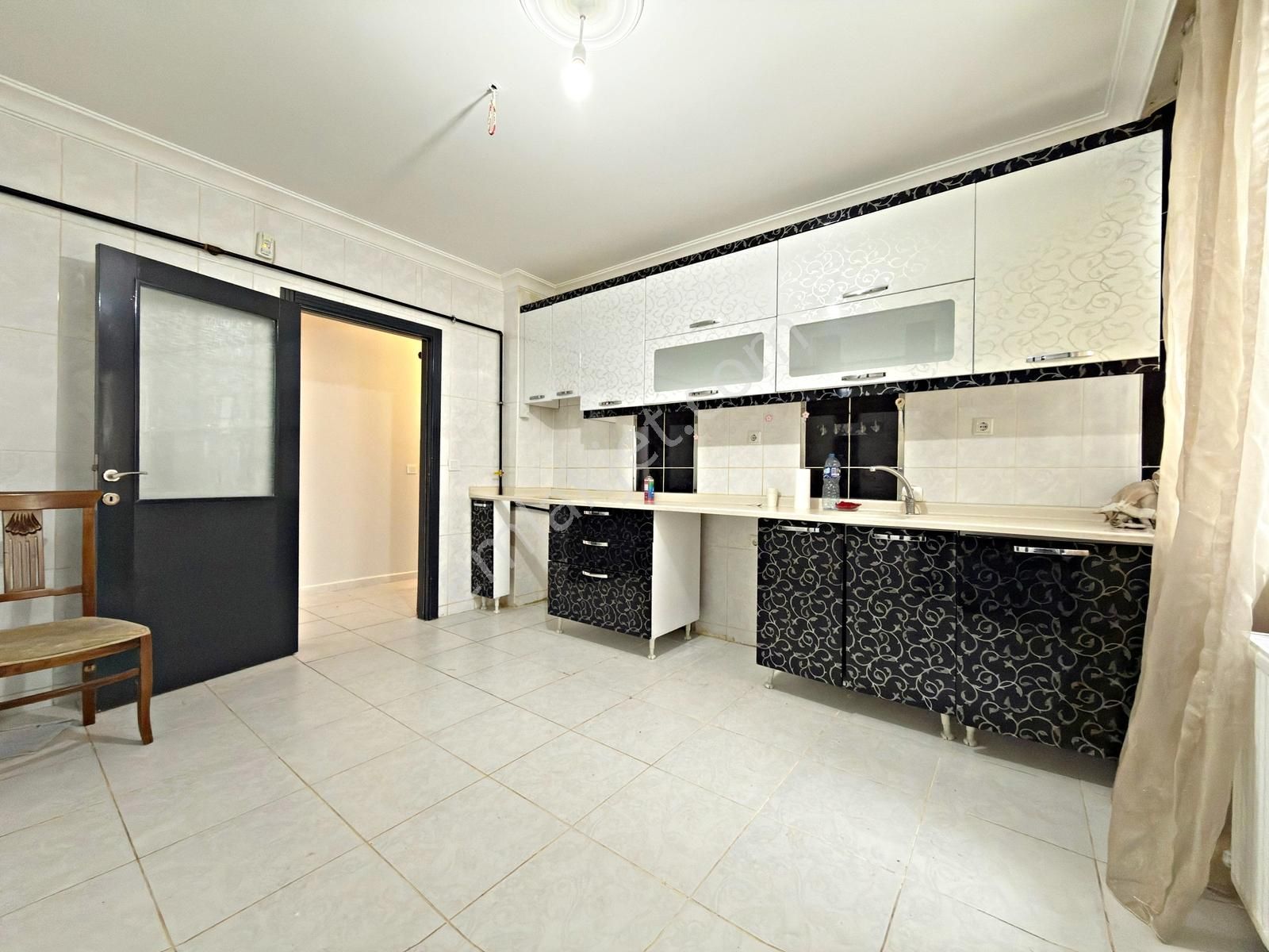 Karakaya Mah Cadde Yakını 2+1 Geniş Kiralık Daire