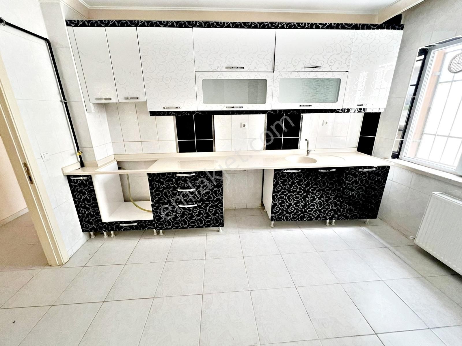 Karakaya Mah Cadde Yakını 2+1 Geniş Kiralık Daire - Görsel 23