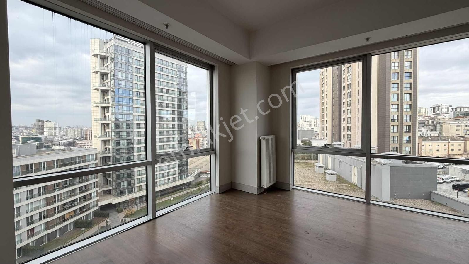 Güneşli Suryapı Corridor'da Kiralık 2+1 Köşe Cepheli Daire