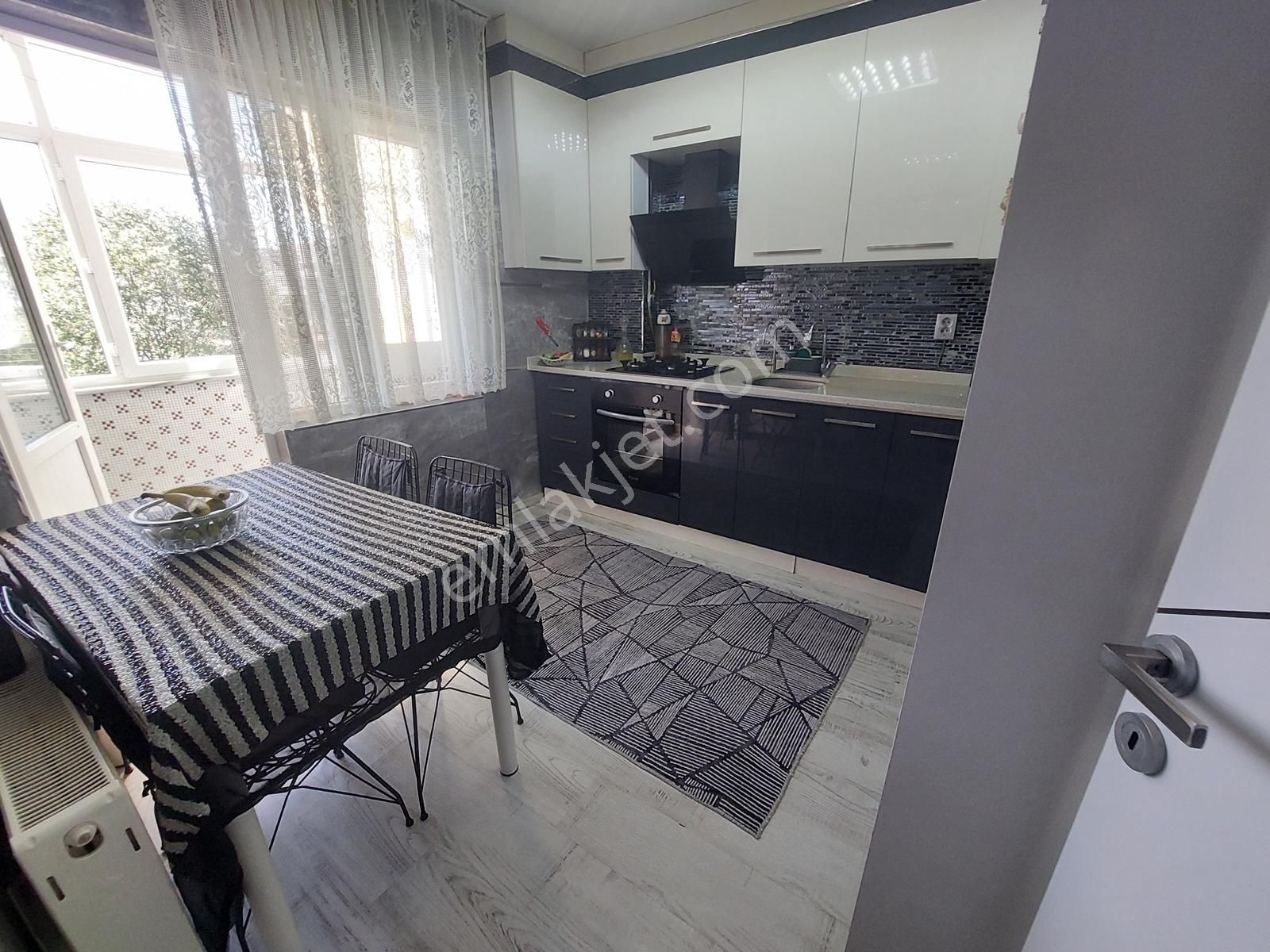 Şeref Emlak Full Yenilenmiş Satılık Daire 4.990.000 Tl - Görsel 11