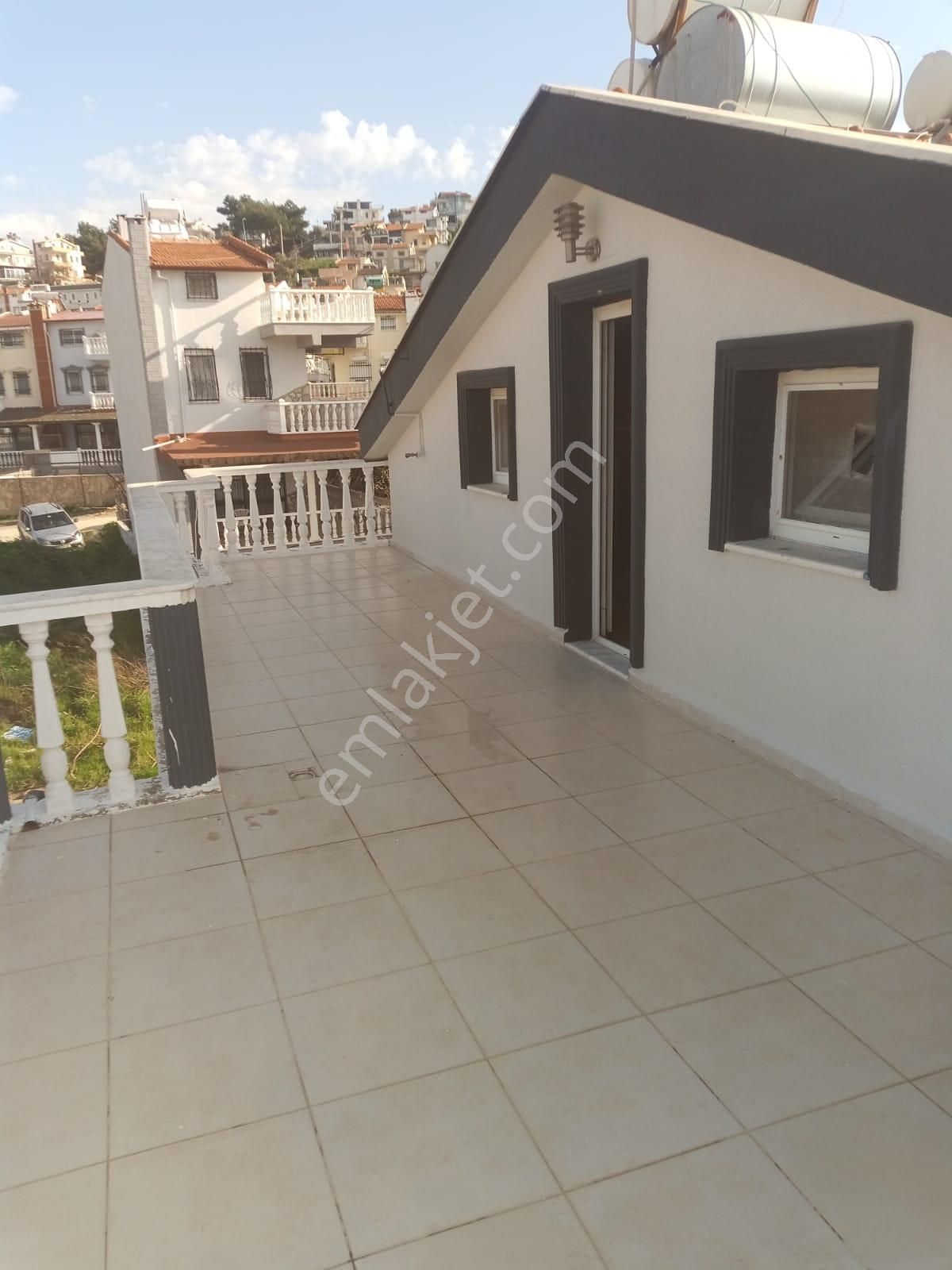 Karaova'da Köşe Konumlu,bahçeli 3+1 Müstakil Villa - Görsel 27