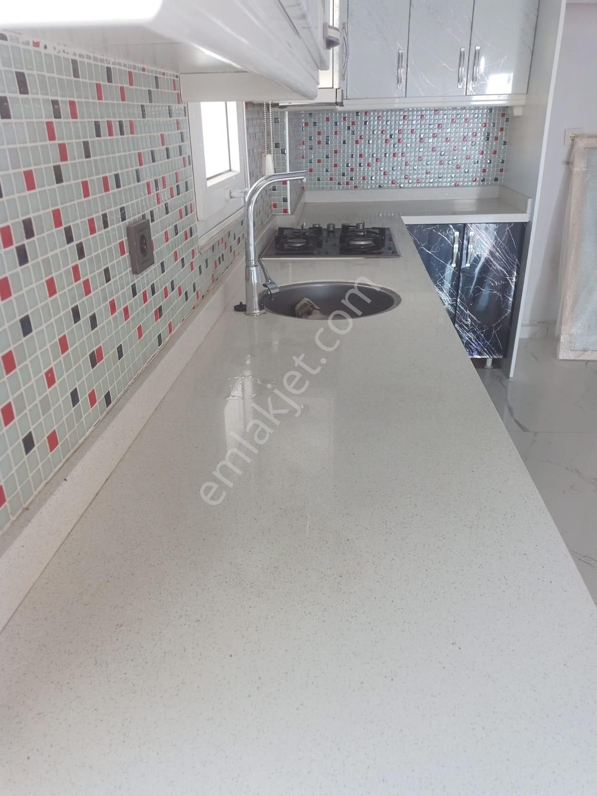 Karaova'da Köşe Konumlu,bahçeli 3+1 Müstakil Villa - Görsel 13