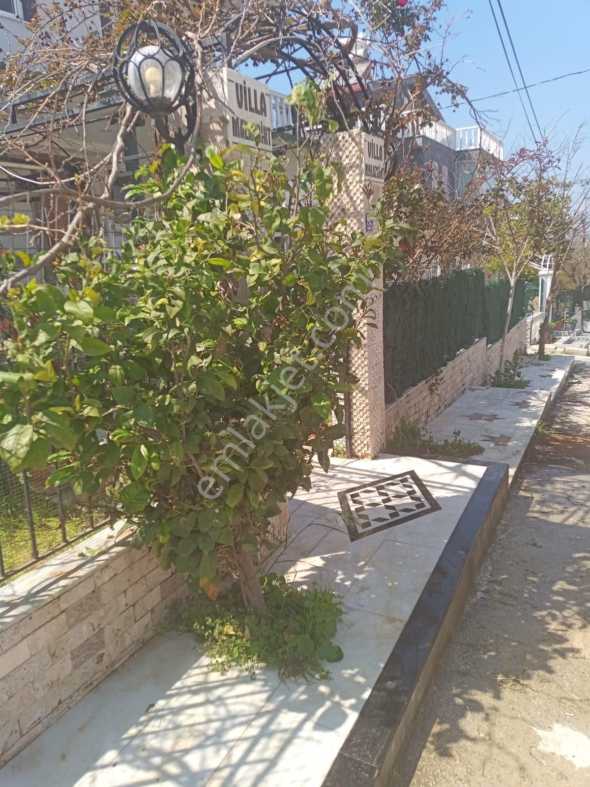 Karaova'da Köşe Konumlu,bahçeli 3+1 Müstakil Villa - Görsel 2