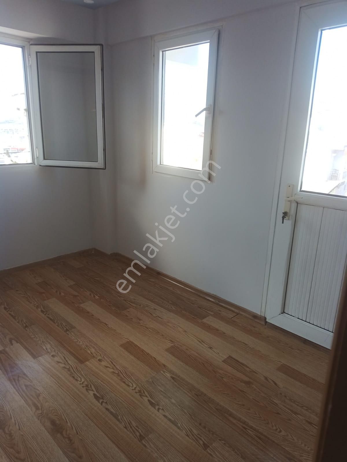 Karaova'da Köşe Konumlu,bahçeli 3+1 Müstakil Villa - Görsel 19