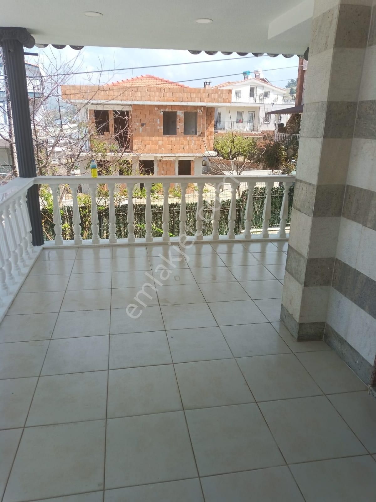 Karaova'da Köşe Konumlu,bahçeli 3+1 Müstakil Villa - Görsel 8