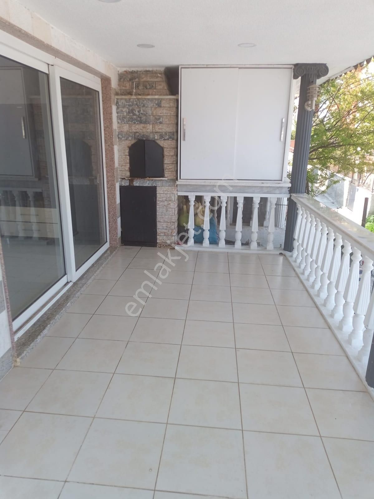 Karaova'da Köşe Konumlu,bahçeli 3+1 Müstakil Villa - Görsel 9