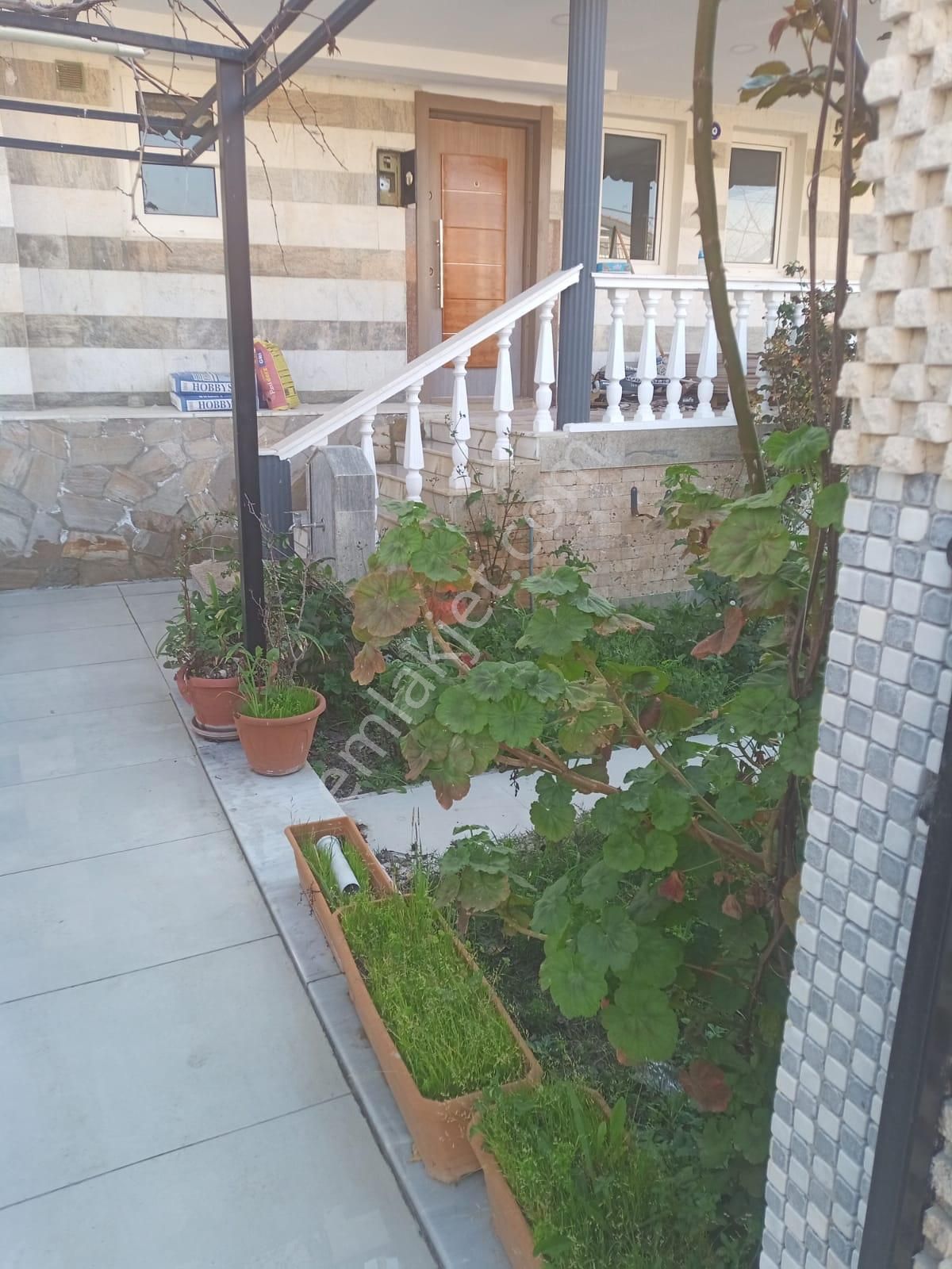 Karaova'da Köşe Konumlu,bahçeli 3+1 Müstakil Villa - Görsel 5