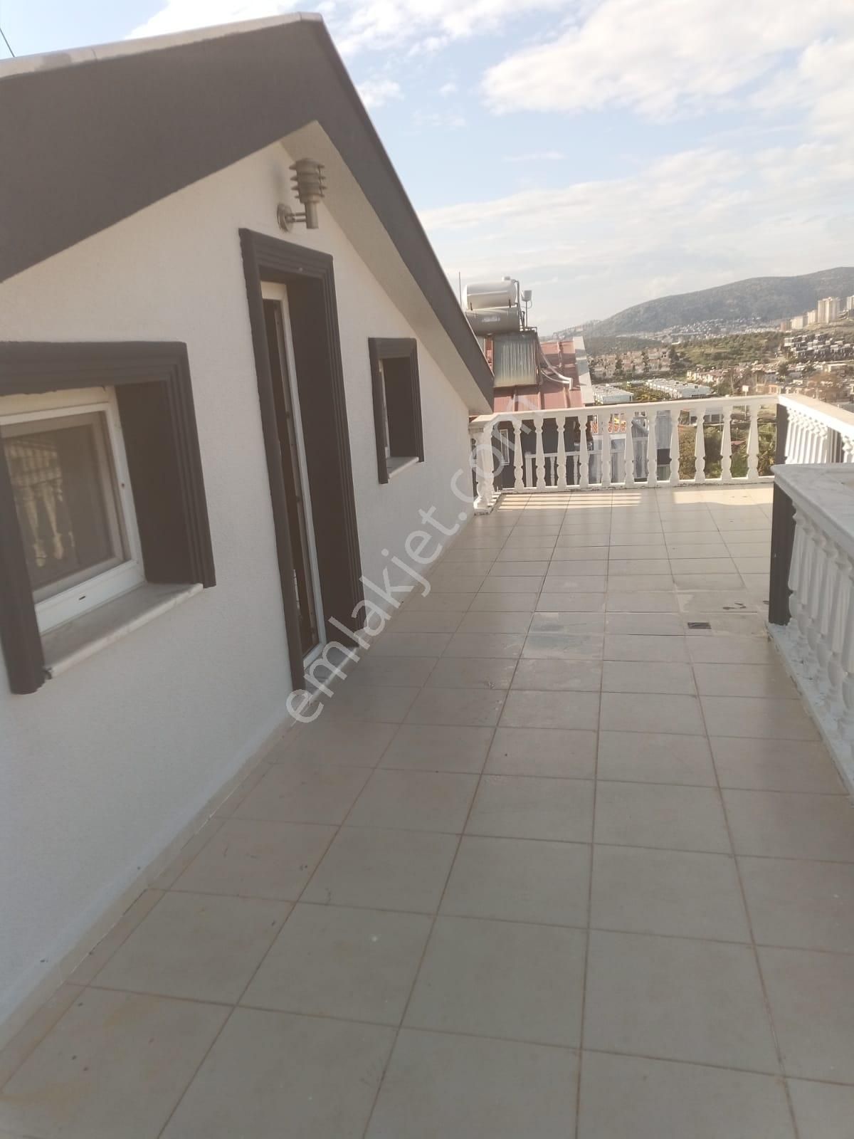 Karaova'da Köşe Konumlu,bahçeli 3+1 Müstakil Villa - Görsel 28