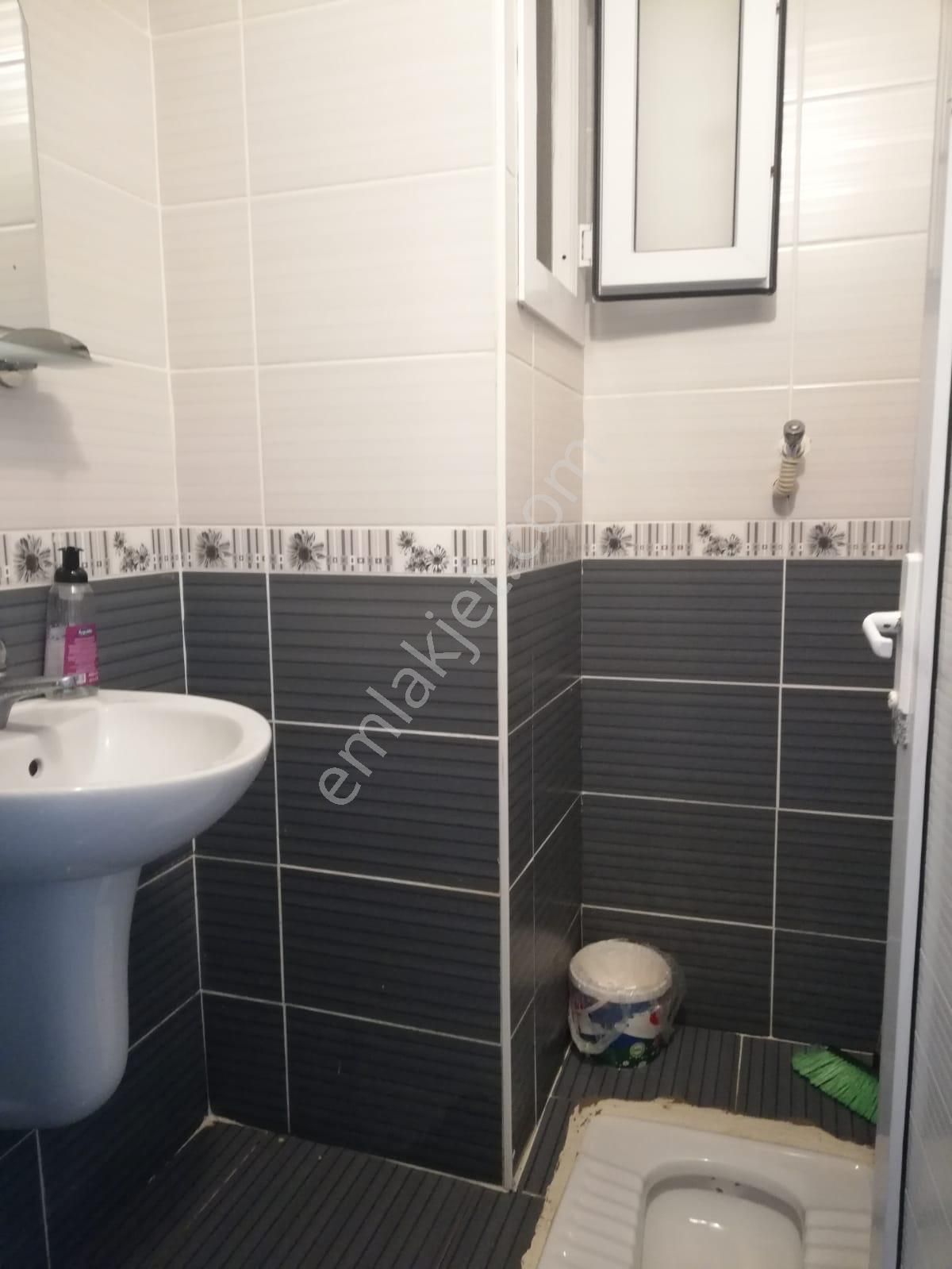 Barbaros Mahallesi’nde Nezih Aile Apartmanında, Geniş Balkonlu Yüksek Giriş 3+1 Satılık Daire - Görsel 18