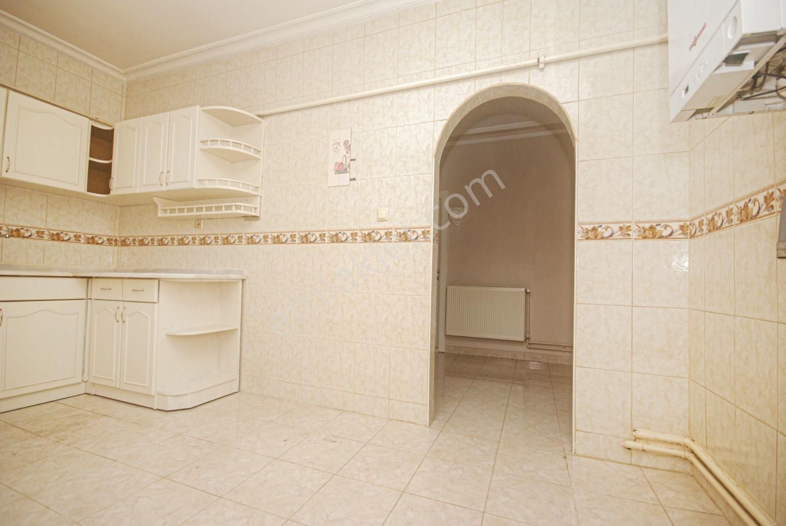 Keçiören Çiçekli Mahallesinde Kiralık 3+1 Daire - Görsel 25