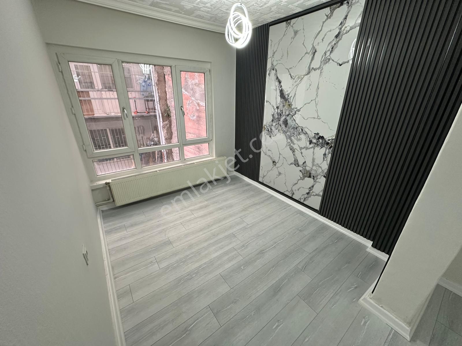 Neon Dan Etlikte Kotta Altında Daire Var Satılık Yapılı Masrafsız - Görsel 23