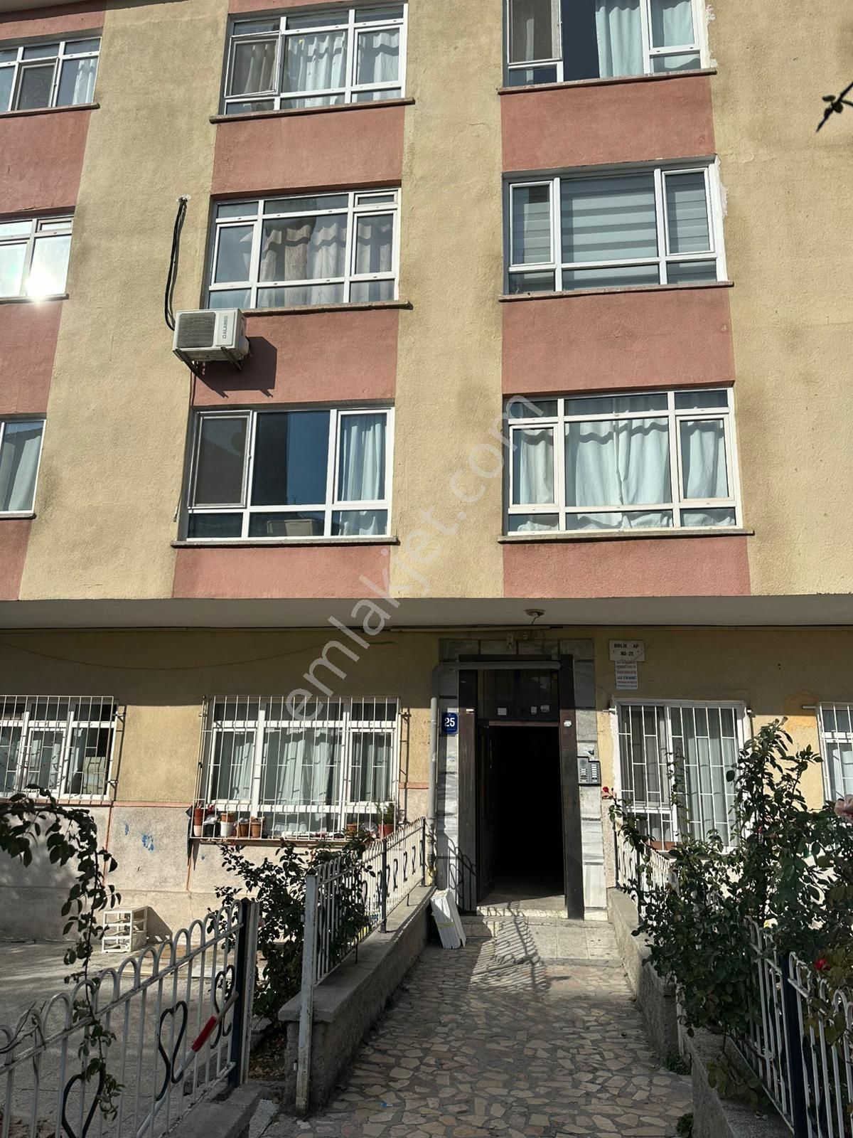 Neon Dan Etlikte Kotta Altında Daire Var Satılık Yapılı Masrafsız - Görsel 18