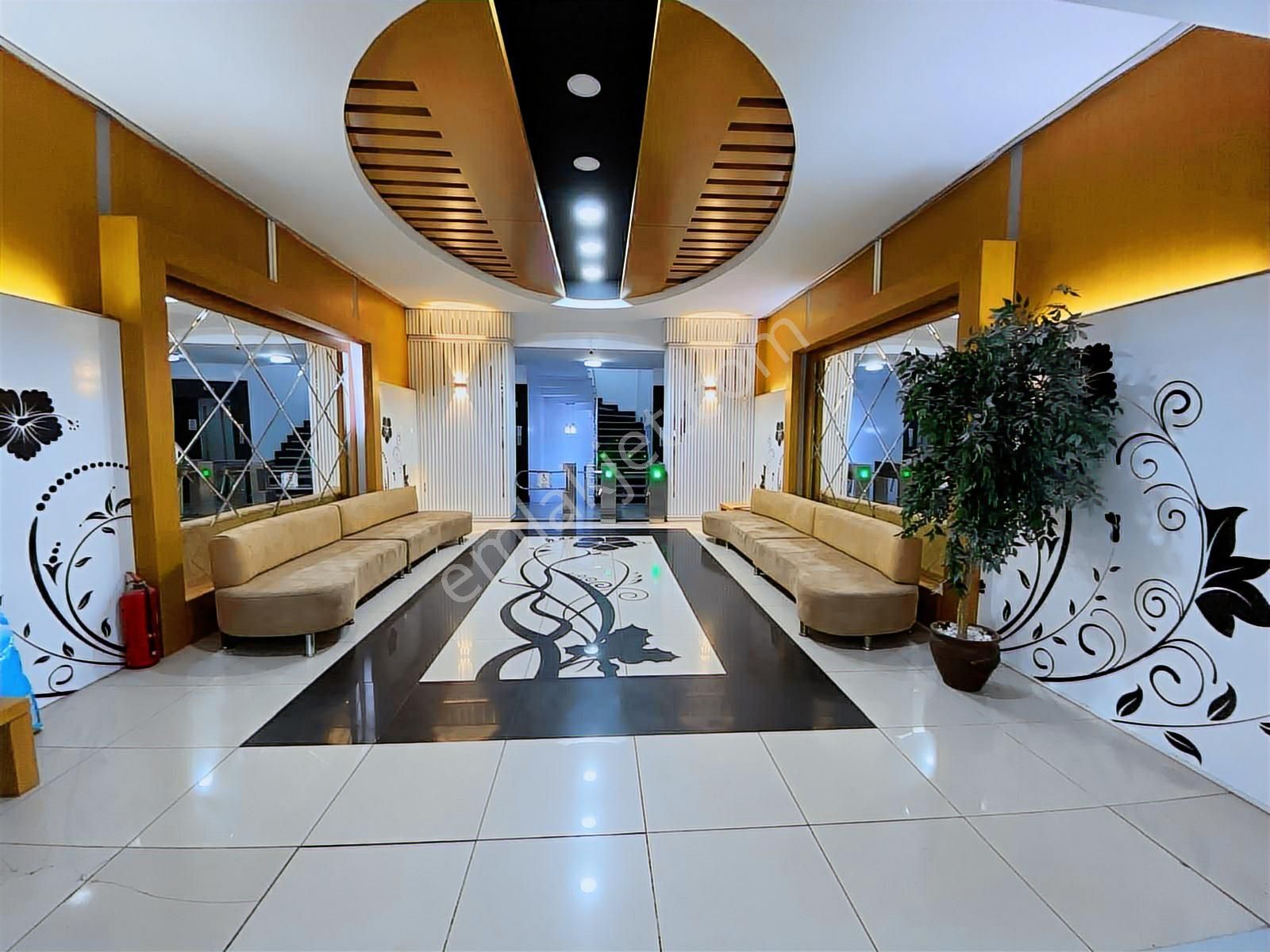 Beylikdüzünde 1+1 Eşyalı Kiralık Metrobuse Yakın