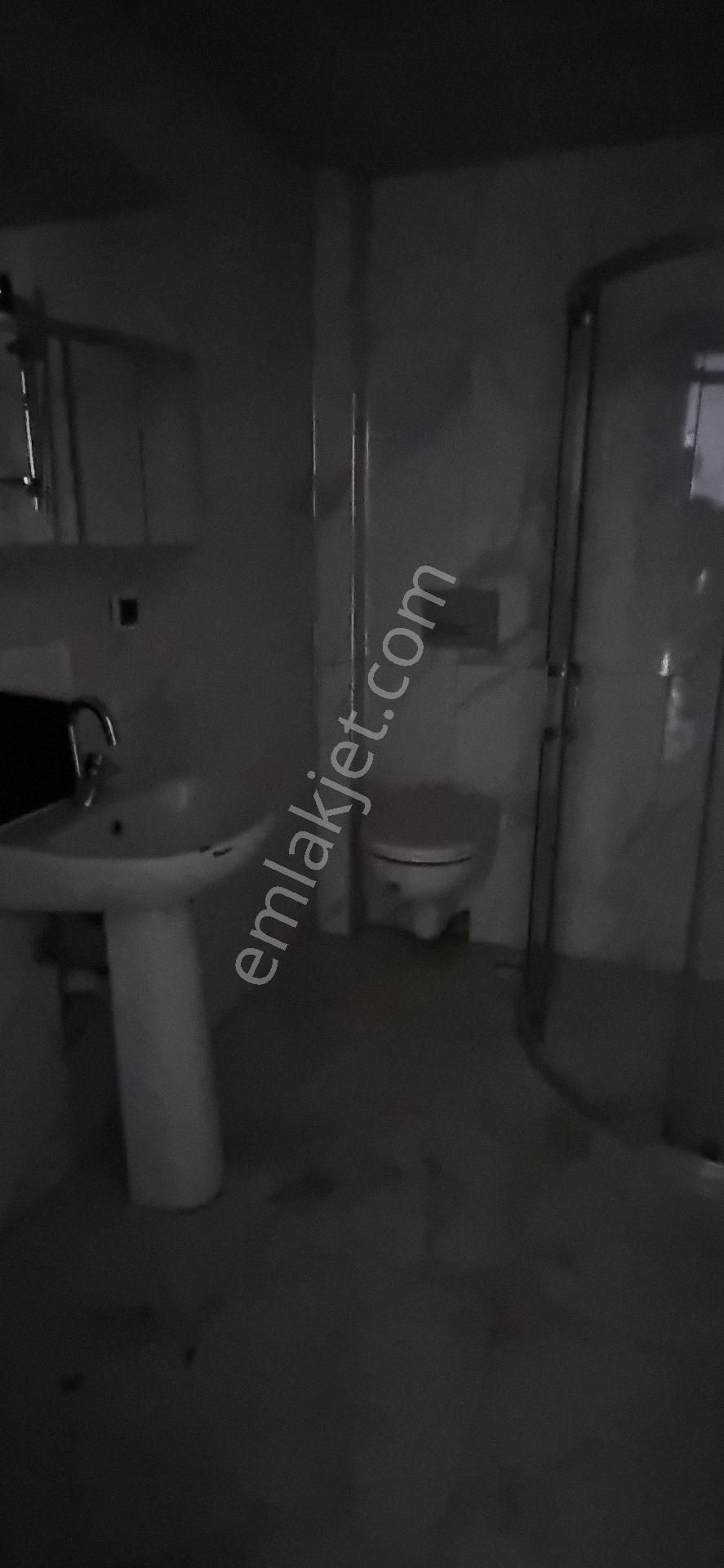 Atatürk Mahallesinde Sıfır Ara Kat Daire Herşeyi Bitmiş Hemen Otur - Görsel 14