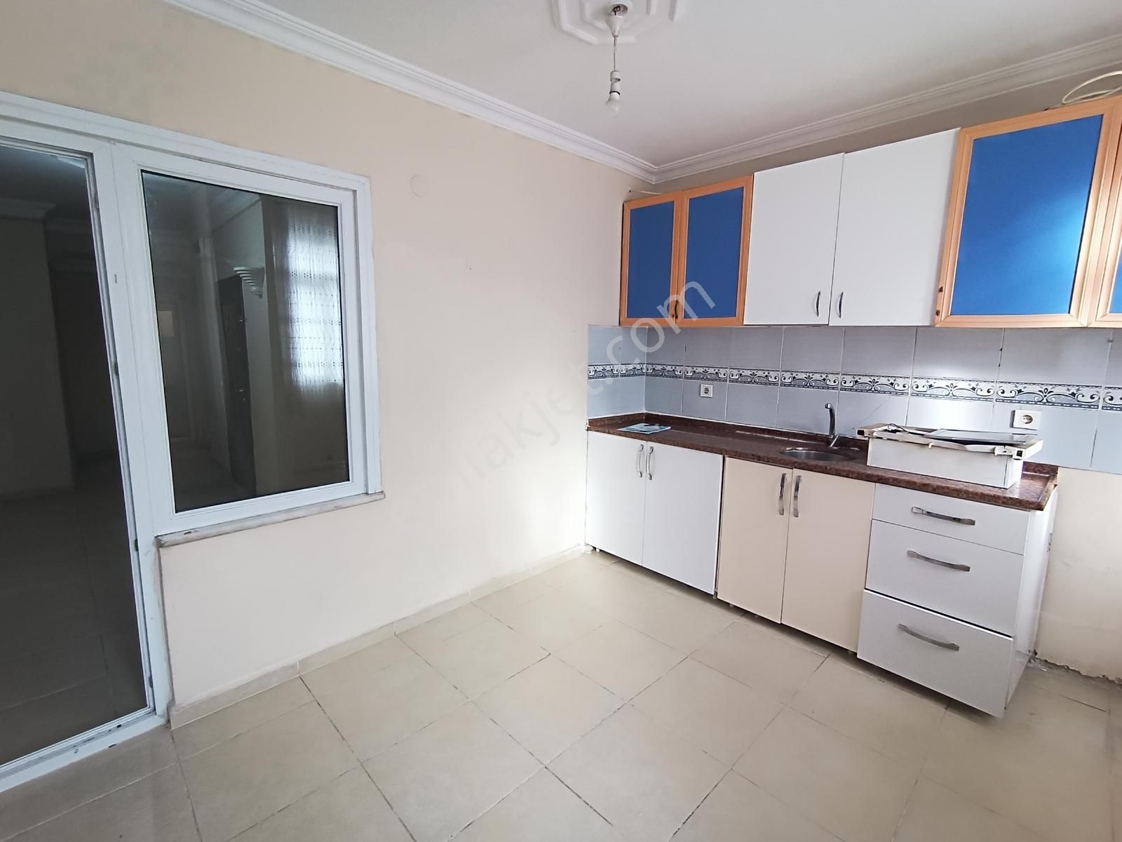 Hürriyet Mahallesi 1+1 Kiralık Daire - Görsel 11