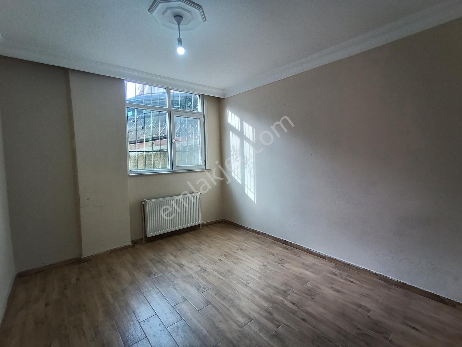 Hürriyet Mahallesi 1+1 Kiralık Daire - Görsel 23