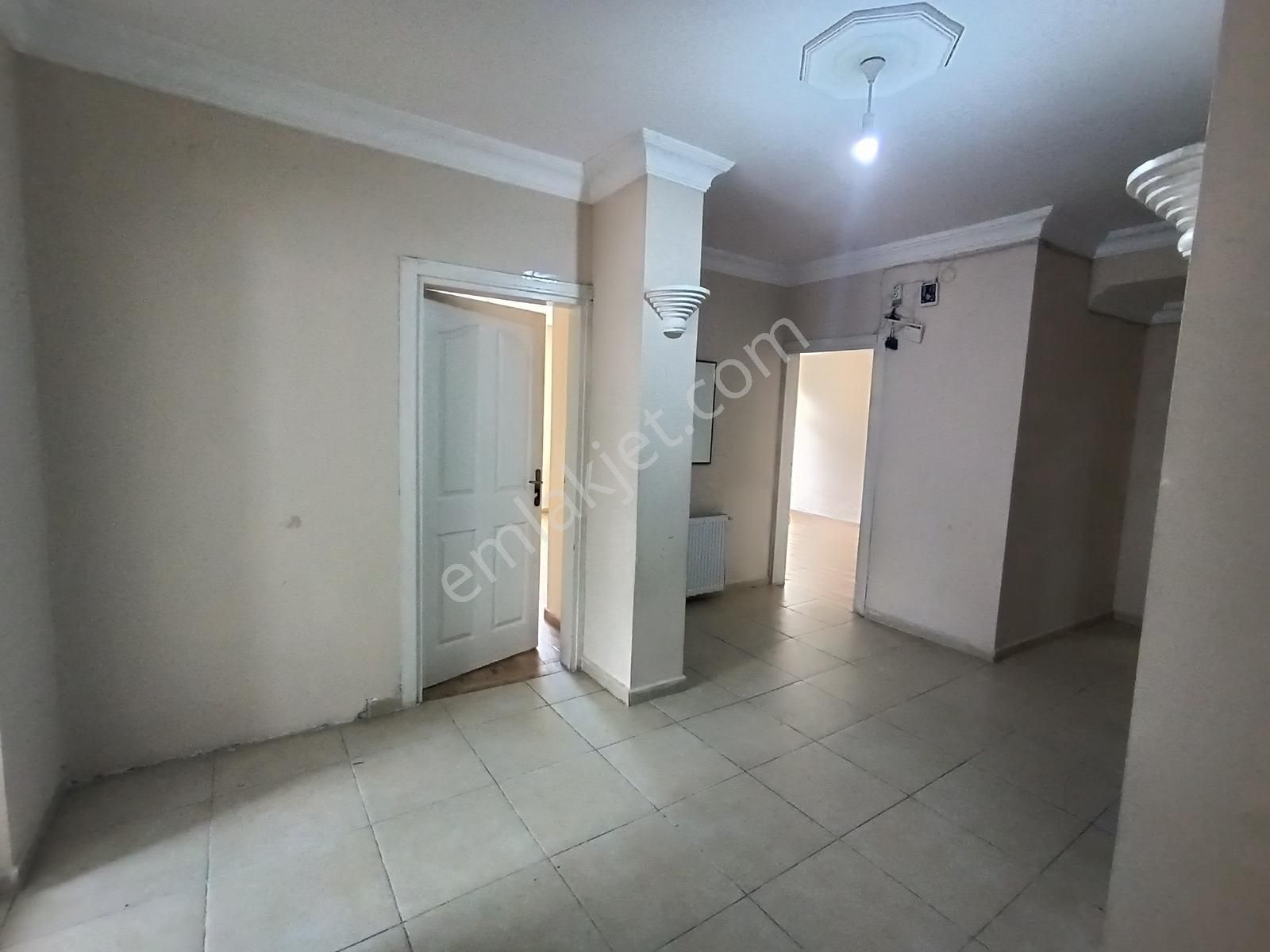 Hürriyet Mahallesi 1+1 Kiralık Daire - Görsel 16