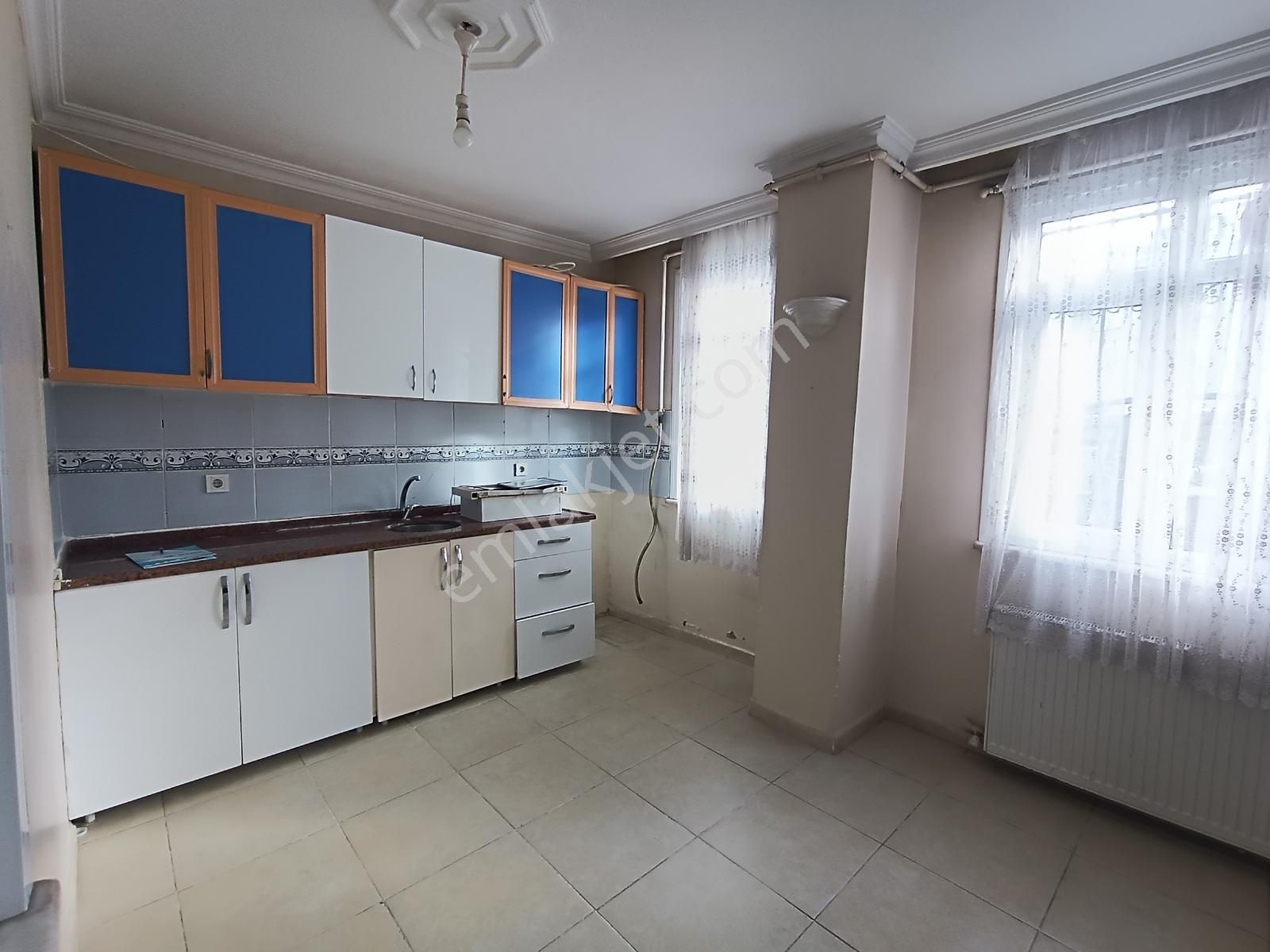 Hürriyet Mahallesi 1+1 Kiralık Daire - Görsel 20