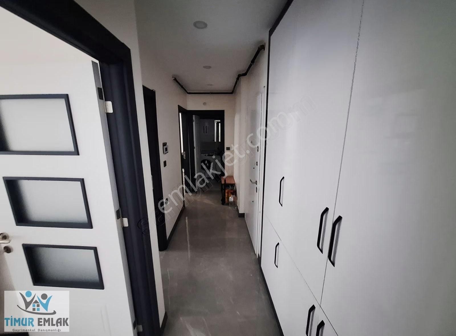 Timur Emlaktan Satılık 2+1 Ön Cephe Daire - Görsel 2
