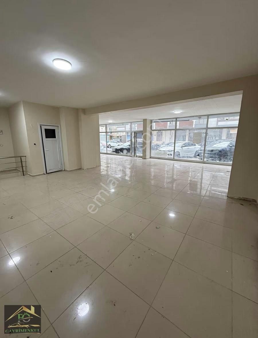 Samandıra Merkezde Cadde Üstü - Görsel 10