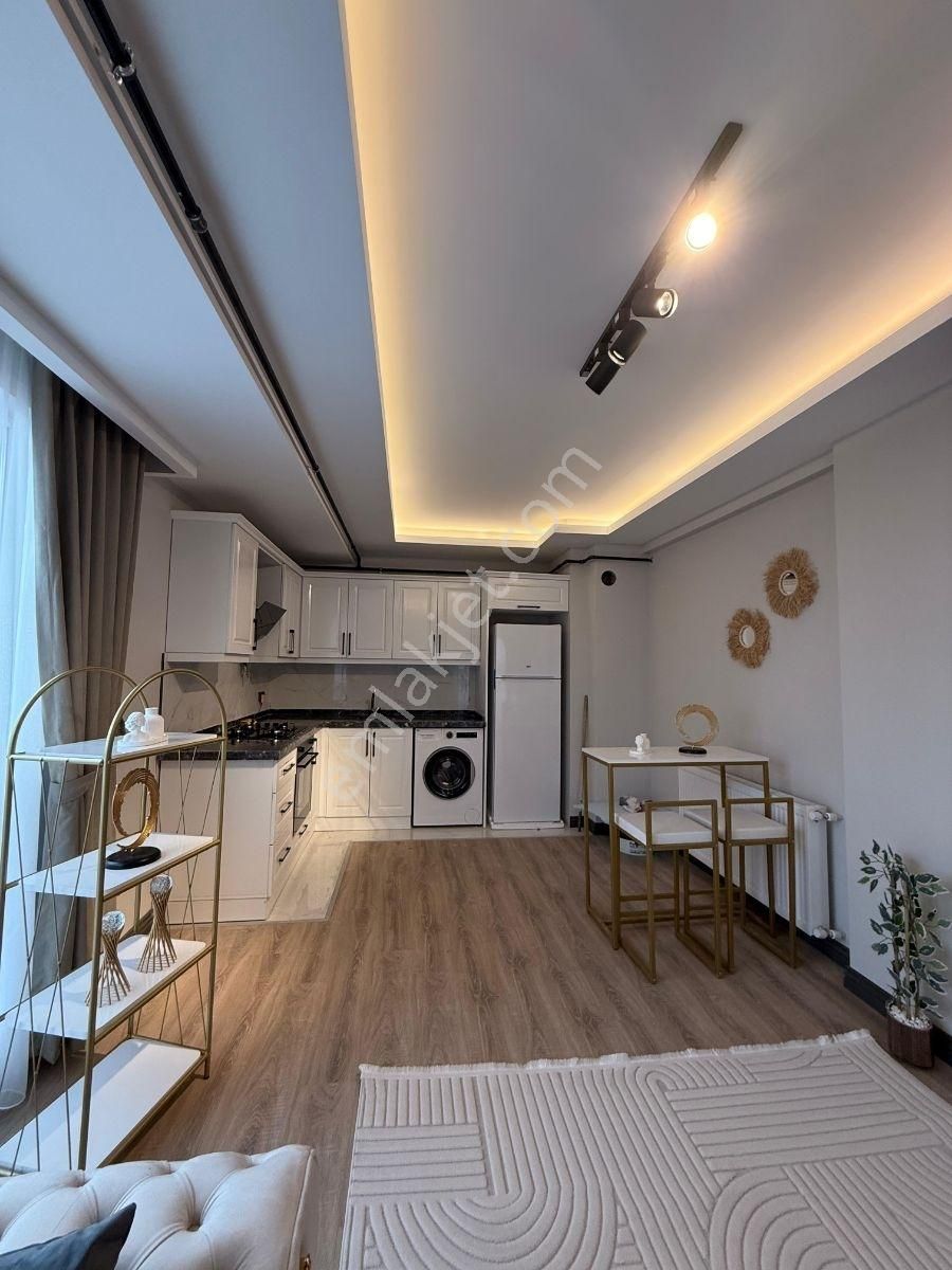 Körfezde Tranwaya Yakın 1+1 Daireler