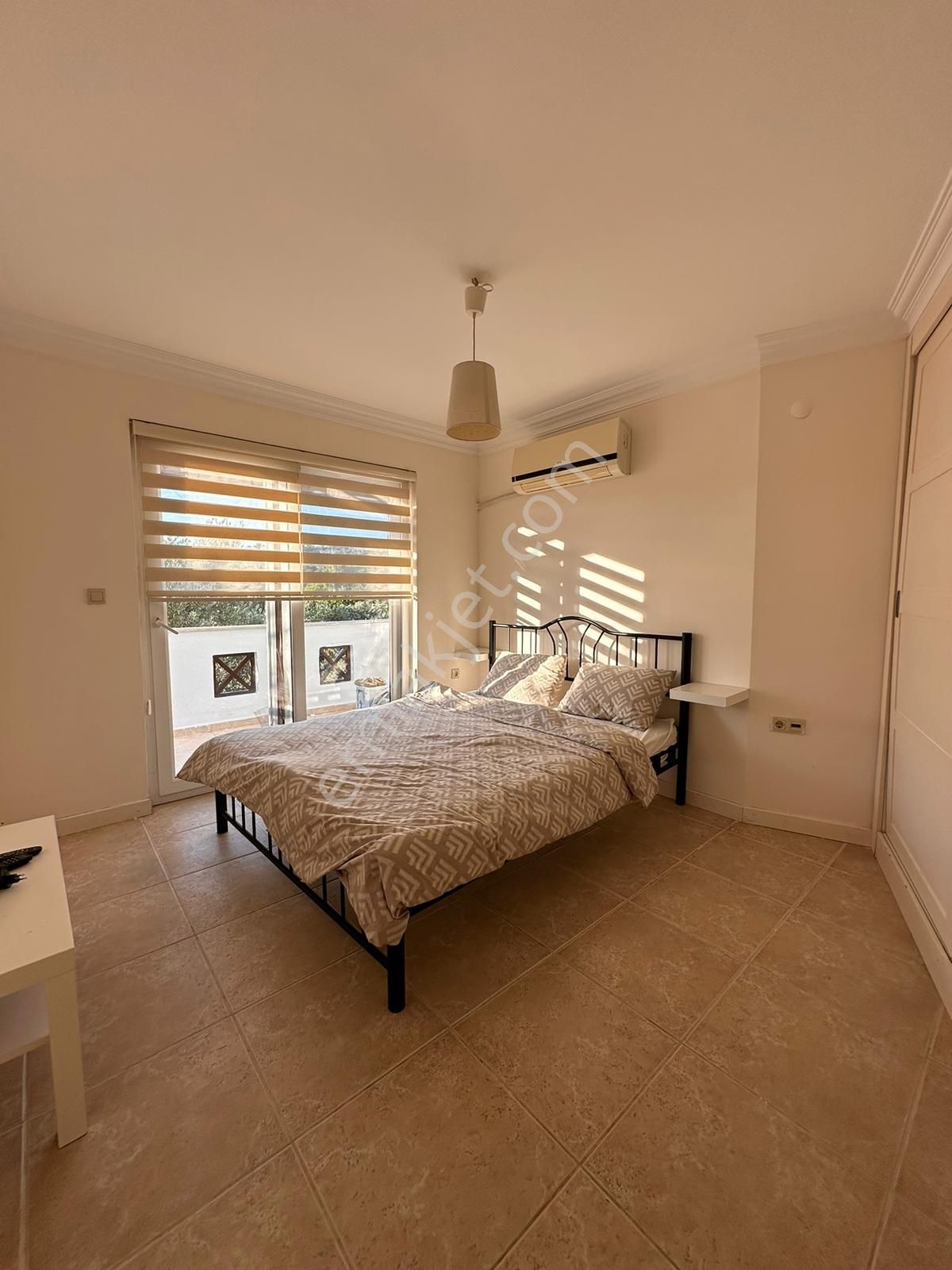 Denize 200 Metre Tek Müstakil 3+1 Villa... - Görsel 25