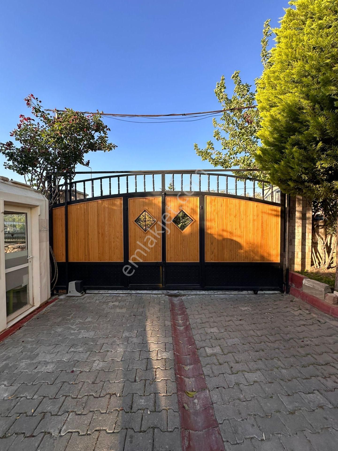 Denize 200 Metre Tek Müstakil 3+1 Villa... - Görsel 6