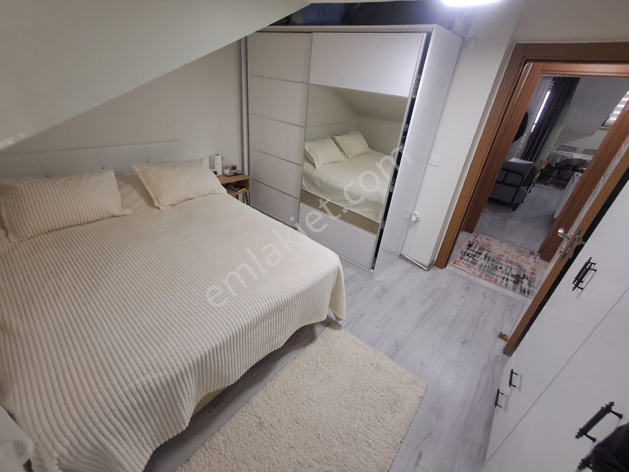 İki Daire Özellikli - Teraslı+balkonlu - Karanlık Odasız - 3+2 Dubleks - Görsel 28