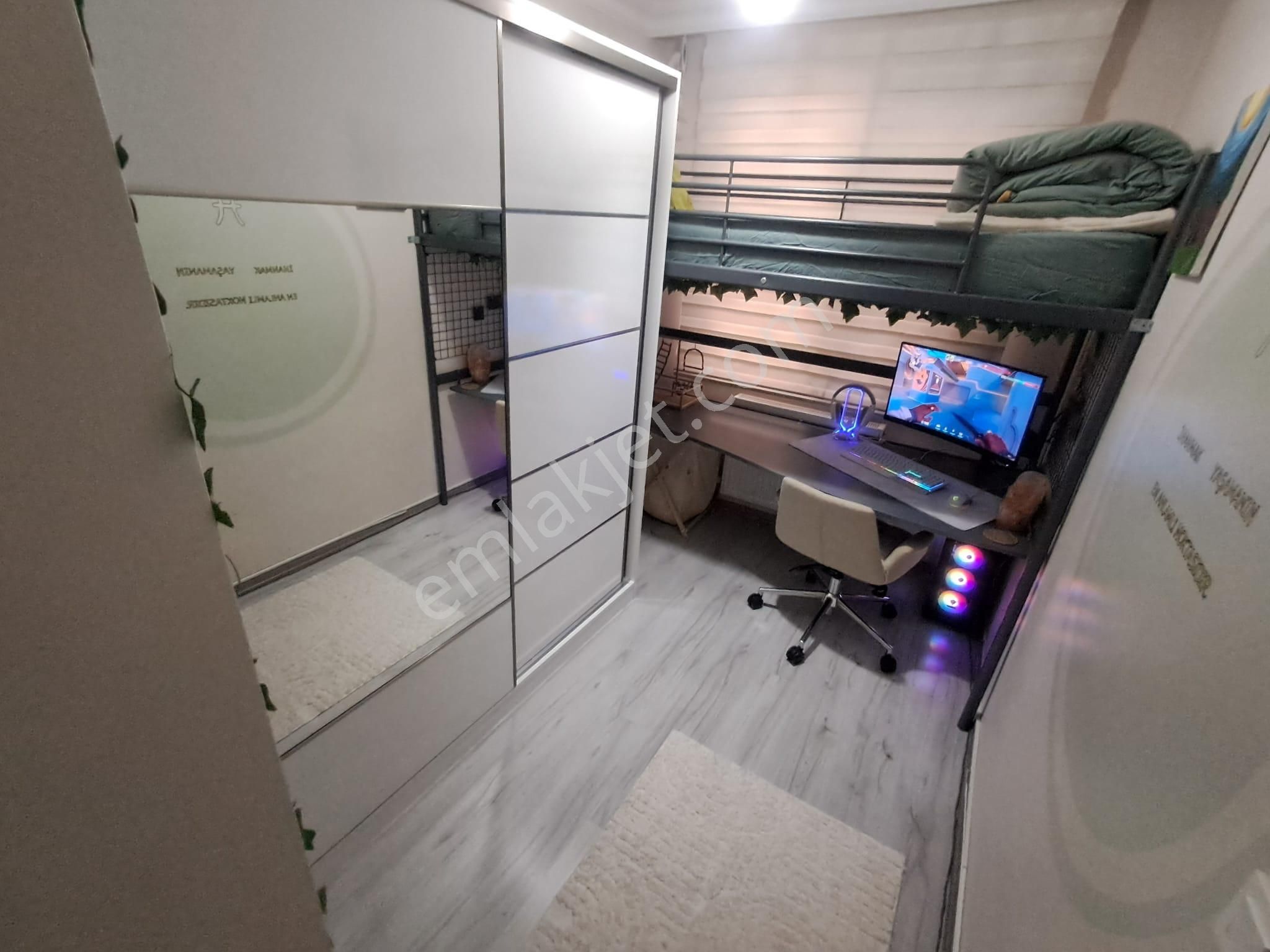 İki Daire Özellikli - Teraslı+balkonlu - Karanlık Odasız - 3+2 Dubleks - Görsel 34