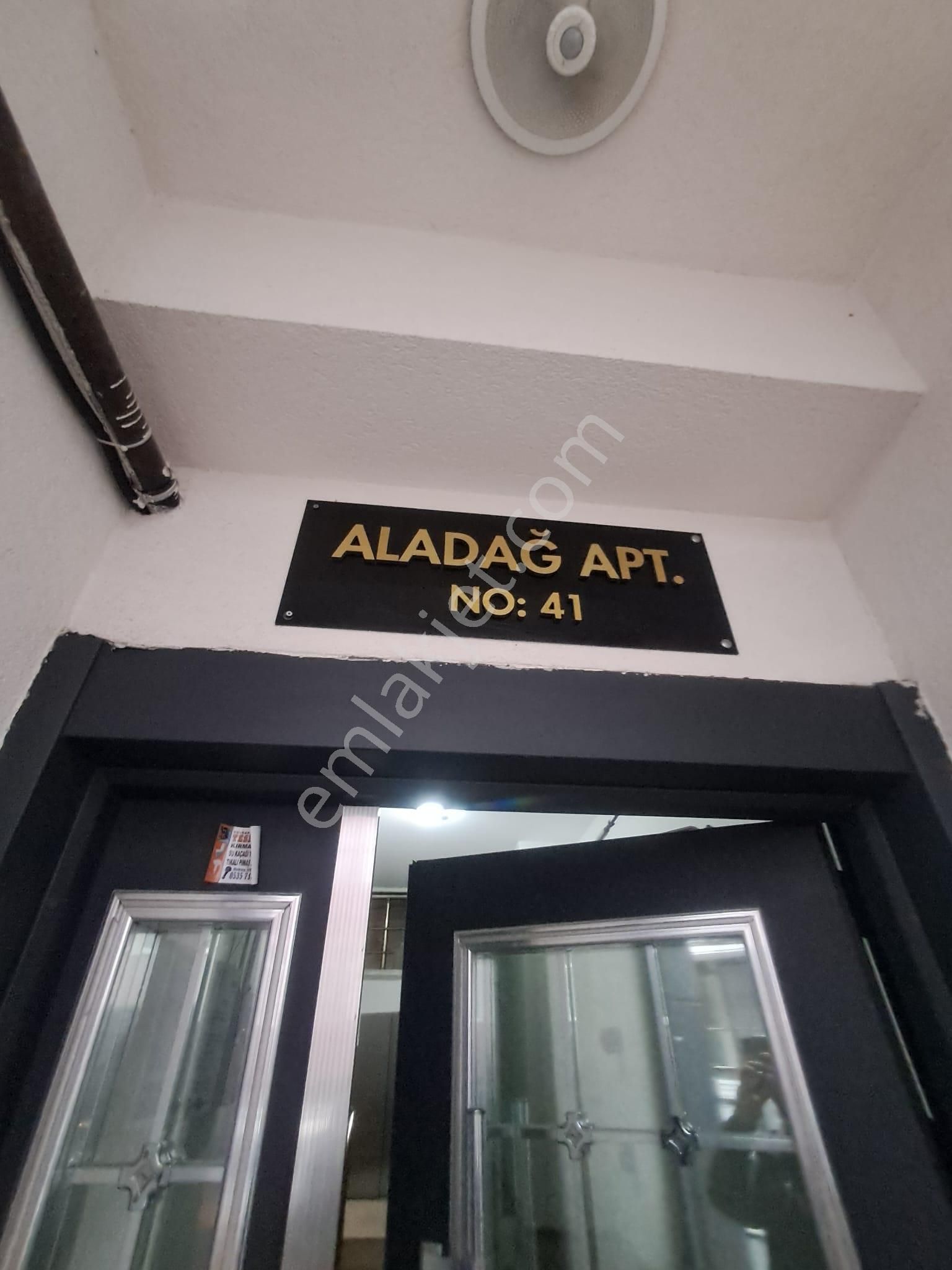 İki Daire Özellikli - Teraslı+balkonlu - Karanlık Odasız - 3+2 Dubleks - Görsel 3