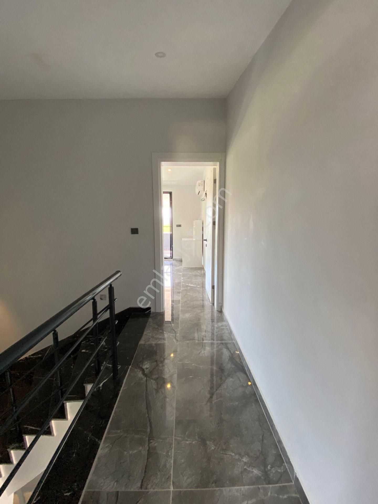 Didim Akbükte Denize 350 Metre 5+1 Havuzlu Yerden Isıtmalı Villa - Görsel 24