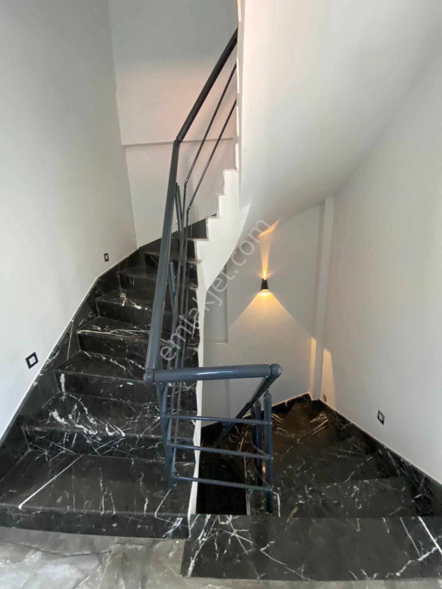 Didim Akbükte Denize 350 Metre 5+1 Havuzlu Yerden Isıtmalı Villa - Görsel 12