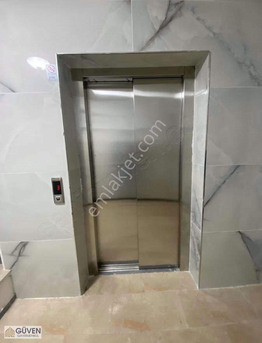 Marmaray Dibinde Satılık Lüks Ara Kat Daire Asansörlü - Görsel 7