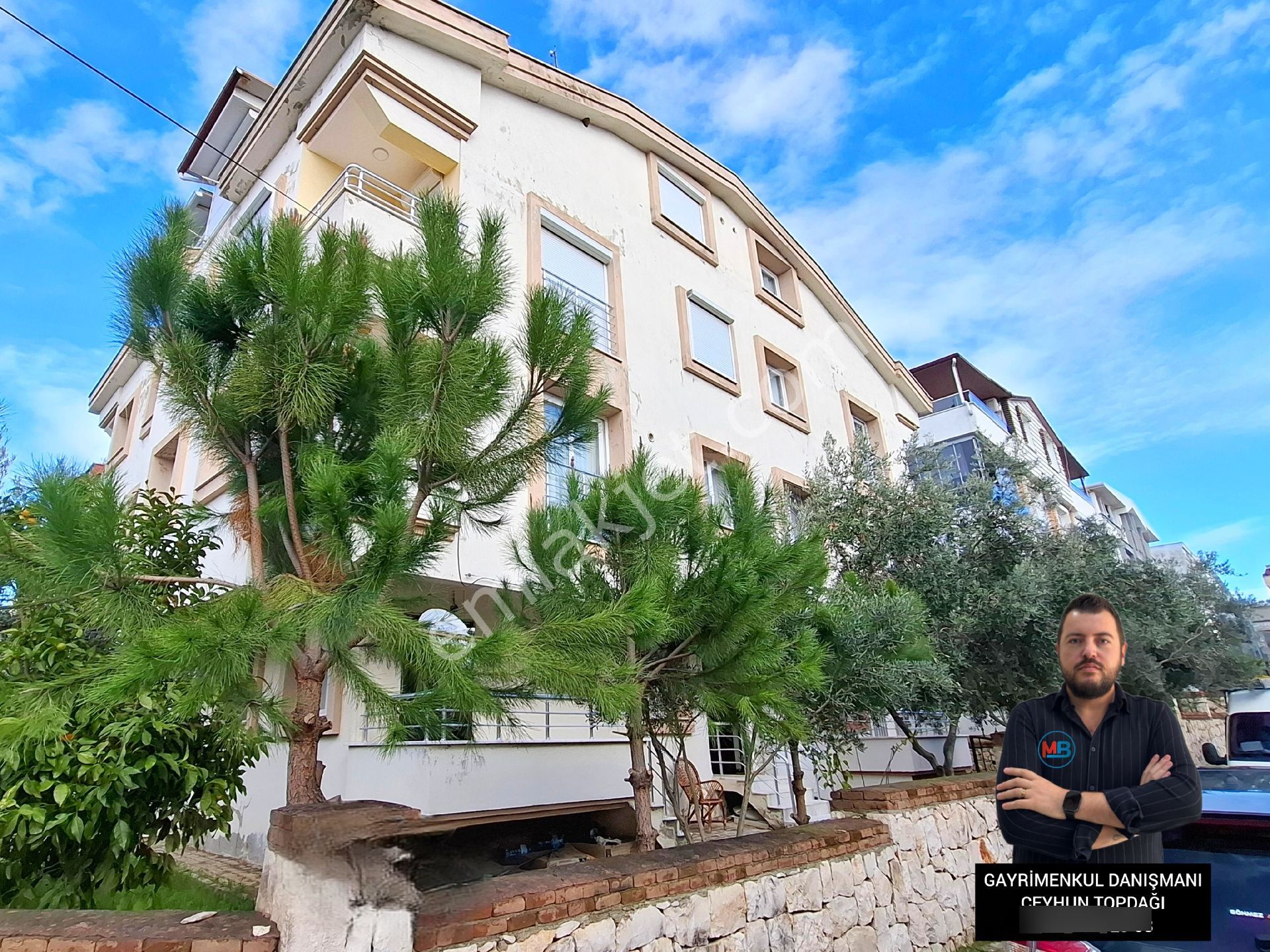 Didimde Satılık 1+1 Müstakil Girişli Bahçeli Masrafsız Daire !