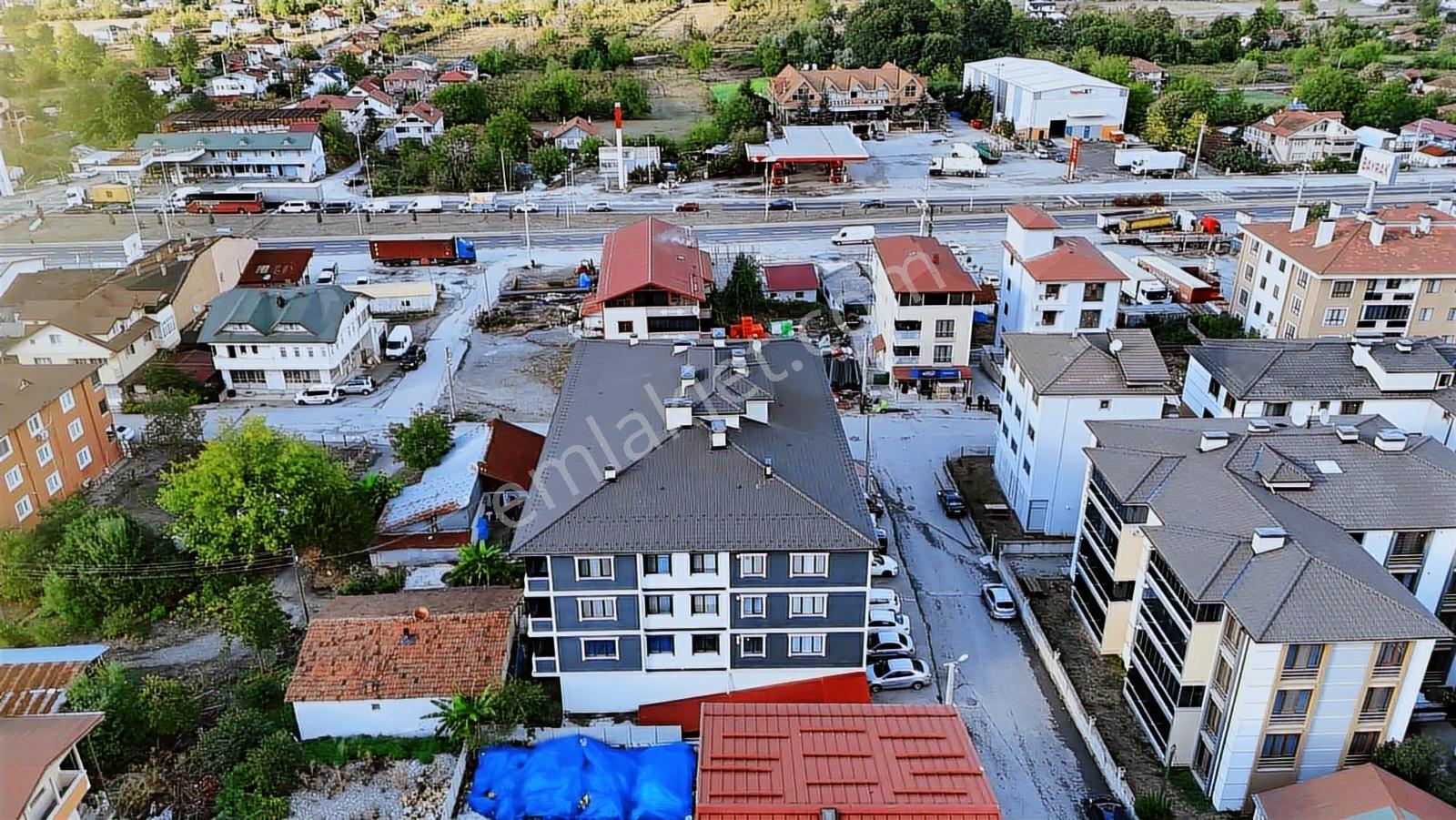Ruşen Aydın Gyd'dan Kaynaşlı Merkezde Satılık İşyeri Ve Deposu - Görsel 31