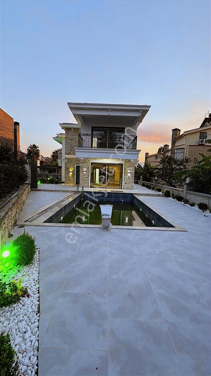 Davutlar**denize Yakın** 550 M2 Arsada Satılık Özel 5+1 Villa - Görsel 10