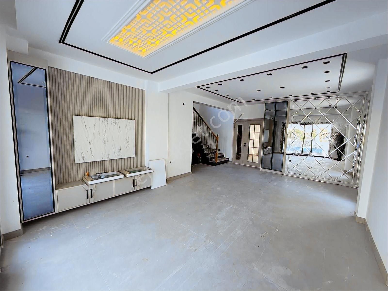 Davutlar**denize Yakın** 550 M2 Arsada Satılık Özel 5+1 Villa - Görsel 19