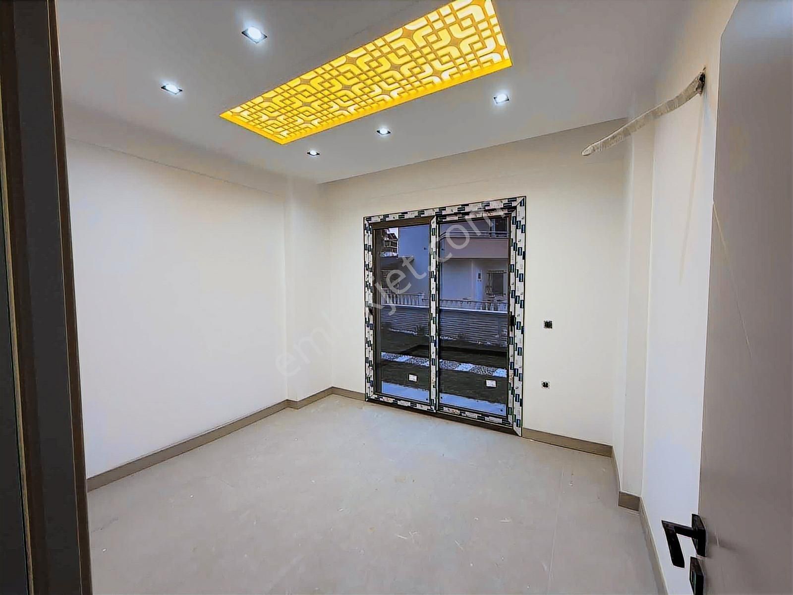 Davutlar**denize Yakın** 550 M2 Arsada Satılık Özel 5+1 Villa - Görsel 8