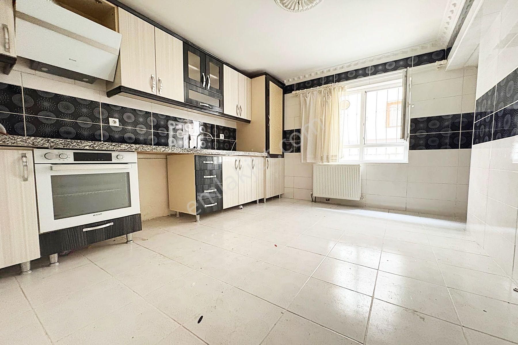 Yayla'da 3+1 Ankastreli Kot 1'de Asansörlü Kiralık Daire - Görsel 3