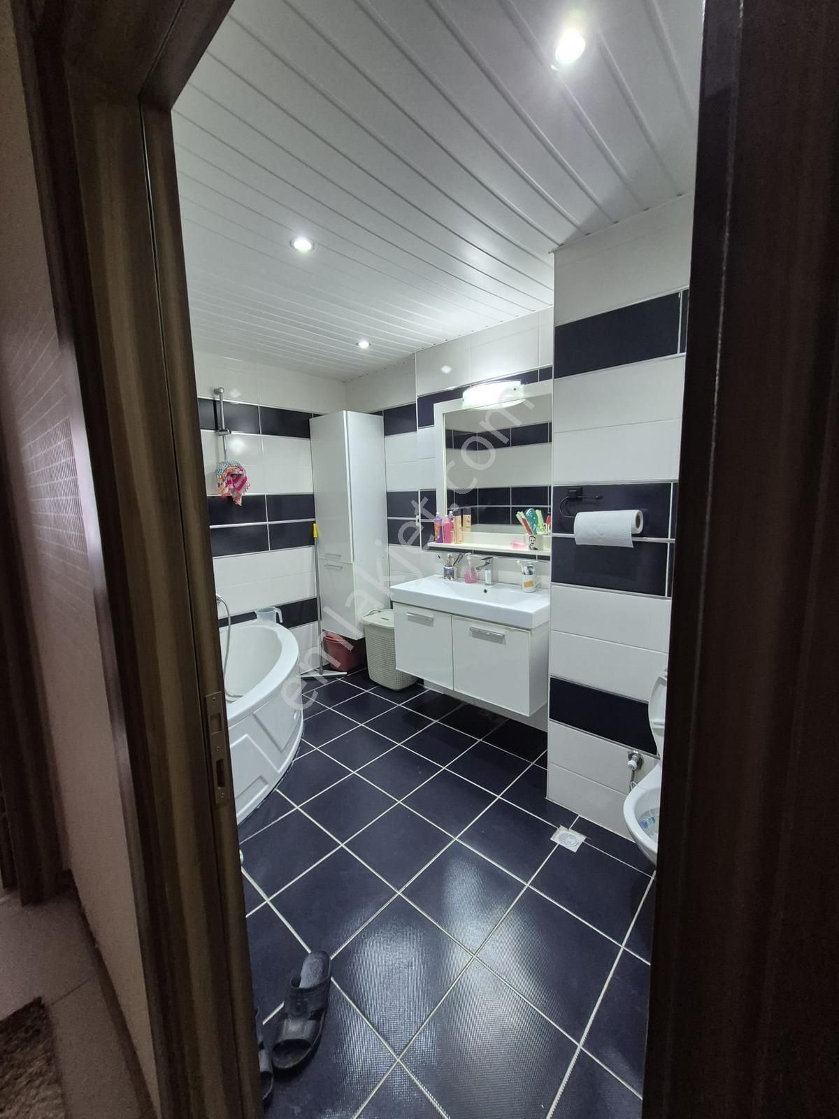 Vega'dan Mendereste Havuzlu Doğalgazlı Site İçinde Satılık 4+1 Daire - Görsel 6