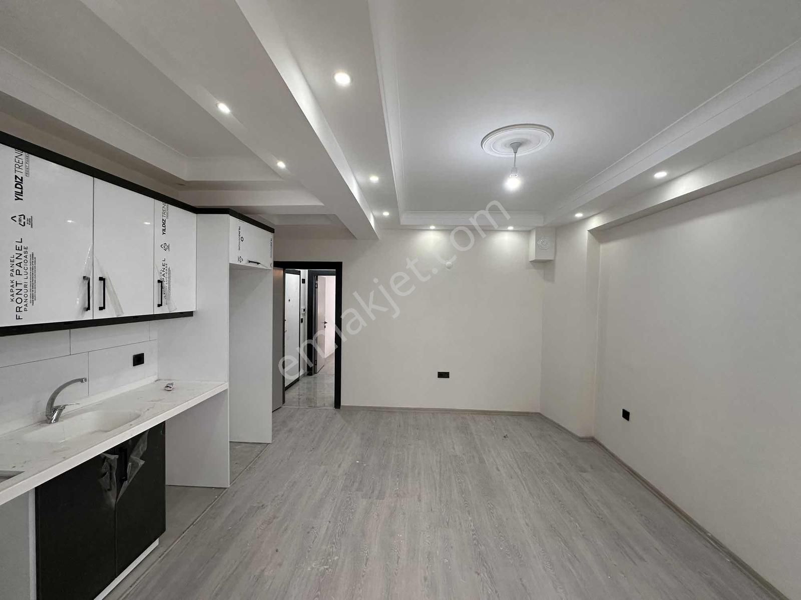 Konum Güzel Geniş Çift Cephe 1+1 Sıfır Daire - Görsel 15
