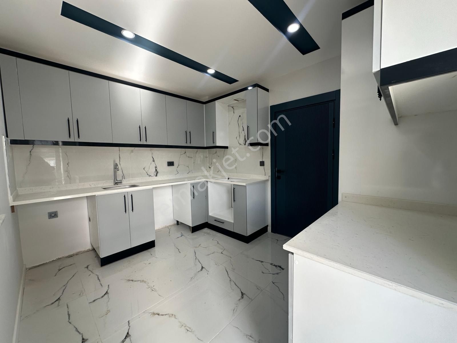 Ayanoğlu Mah. 2+1 Tramvay Dibi Sıfır Satılık Daireler - Görsel 3