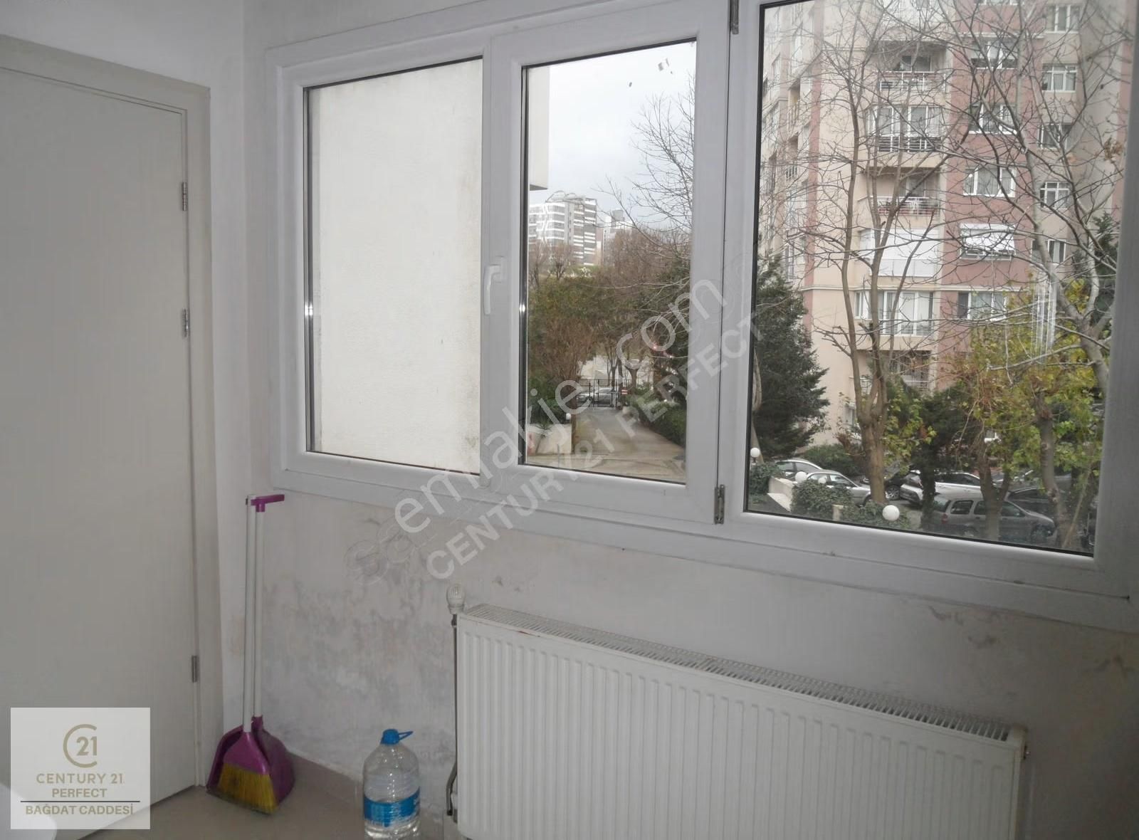 Merdivenköyde,ön Kullanımlı İskanlı Satılık Dükkan 8.500.000-tl - Görsel 4