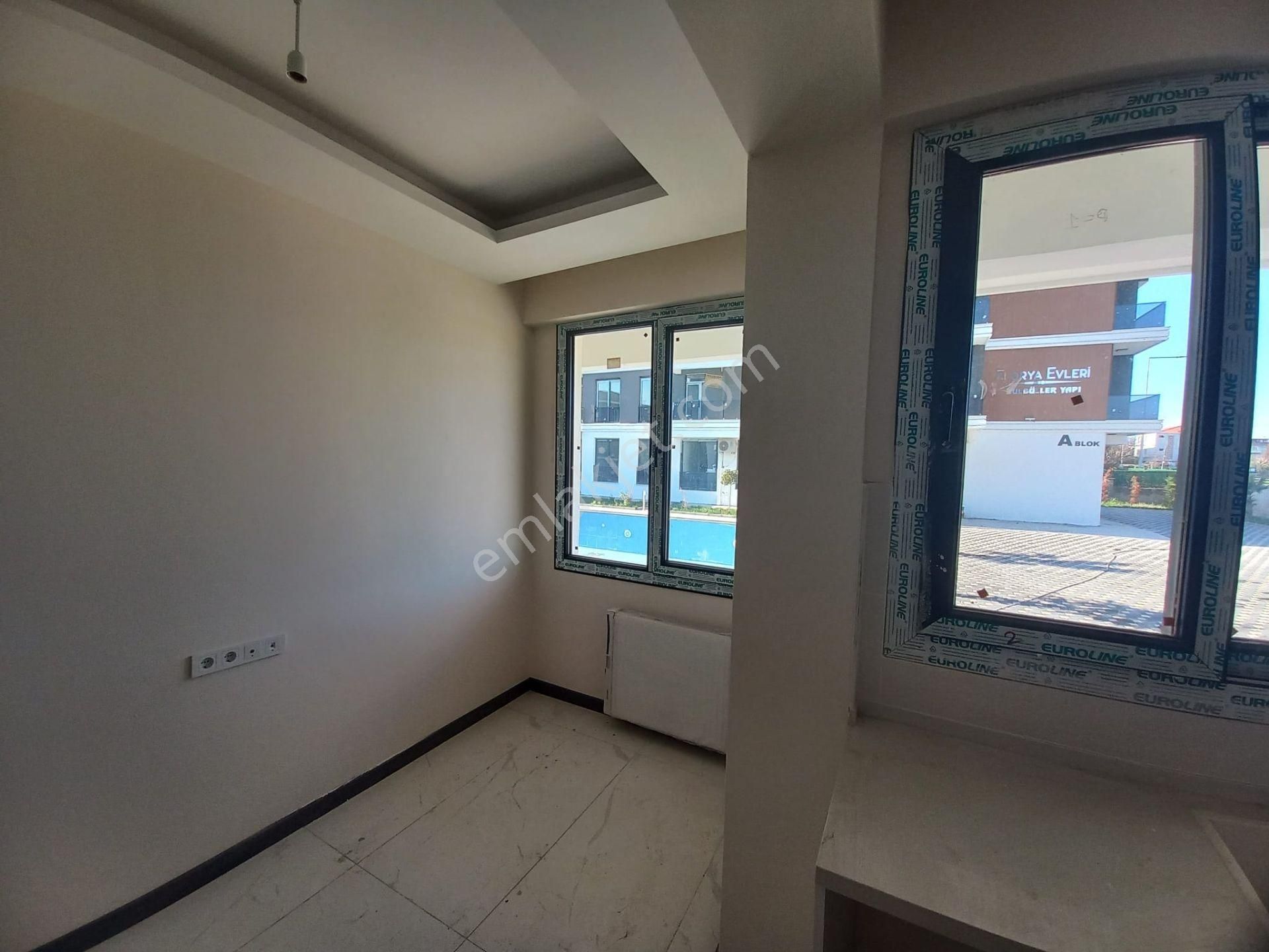 Turpa Lotustan Bahçelievler Florya Sitesinde Satılık Fırsat Daireler - Görsel 6