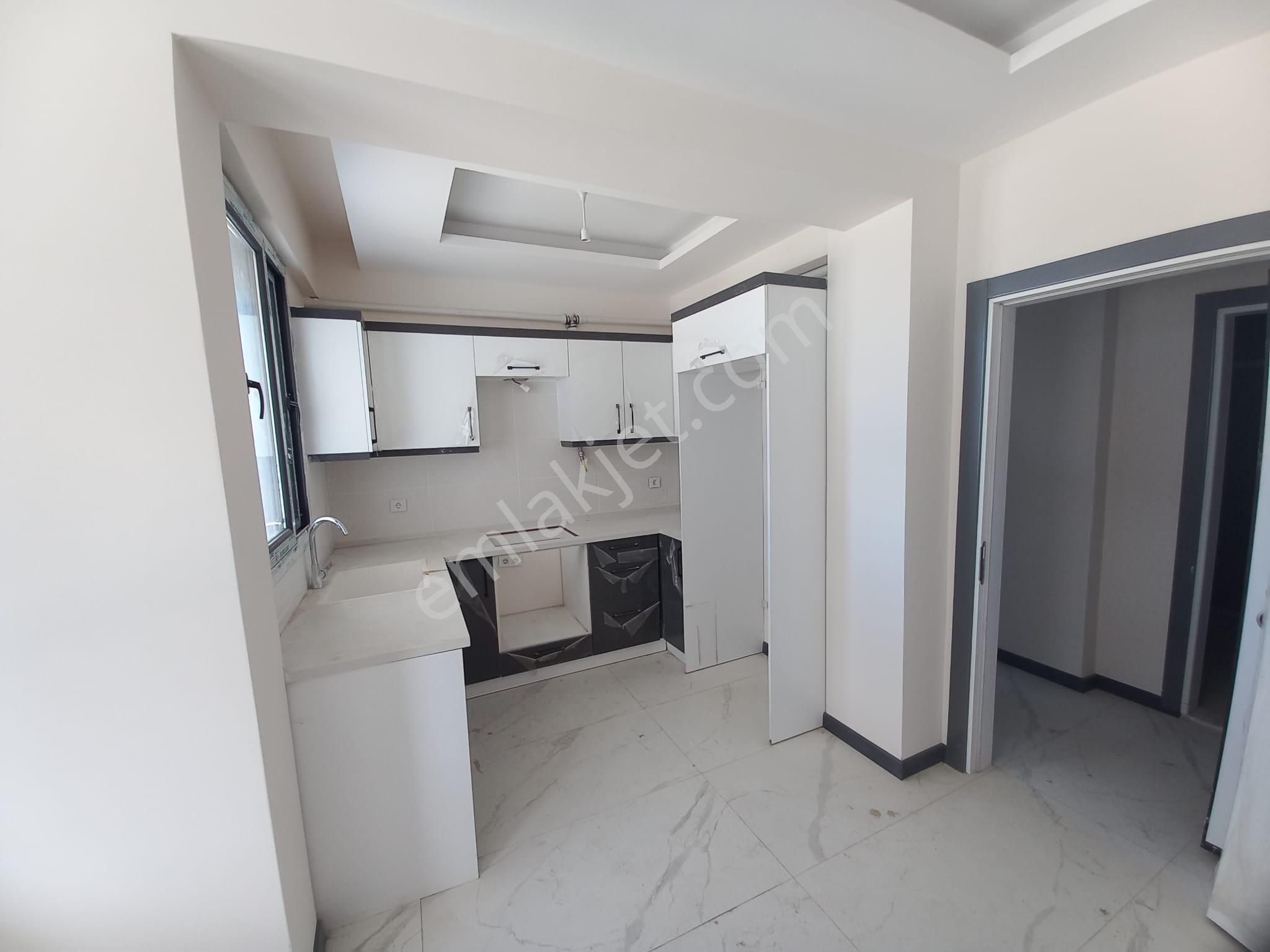 Turpa Lotustan Bahçelievler Florya Sitesinde Satılık Fırsat Daireler - Görsel 5