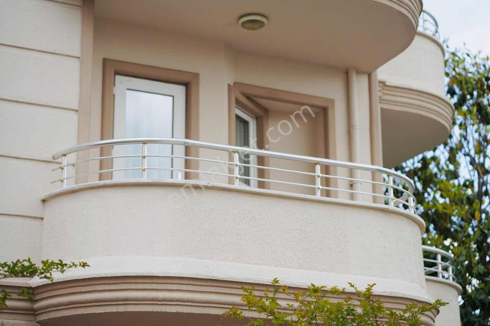 Yamaner'den Ege Sitesin'de Merkezi Konumda 1+1 Satılık Daire - Görsel 9