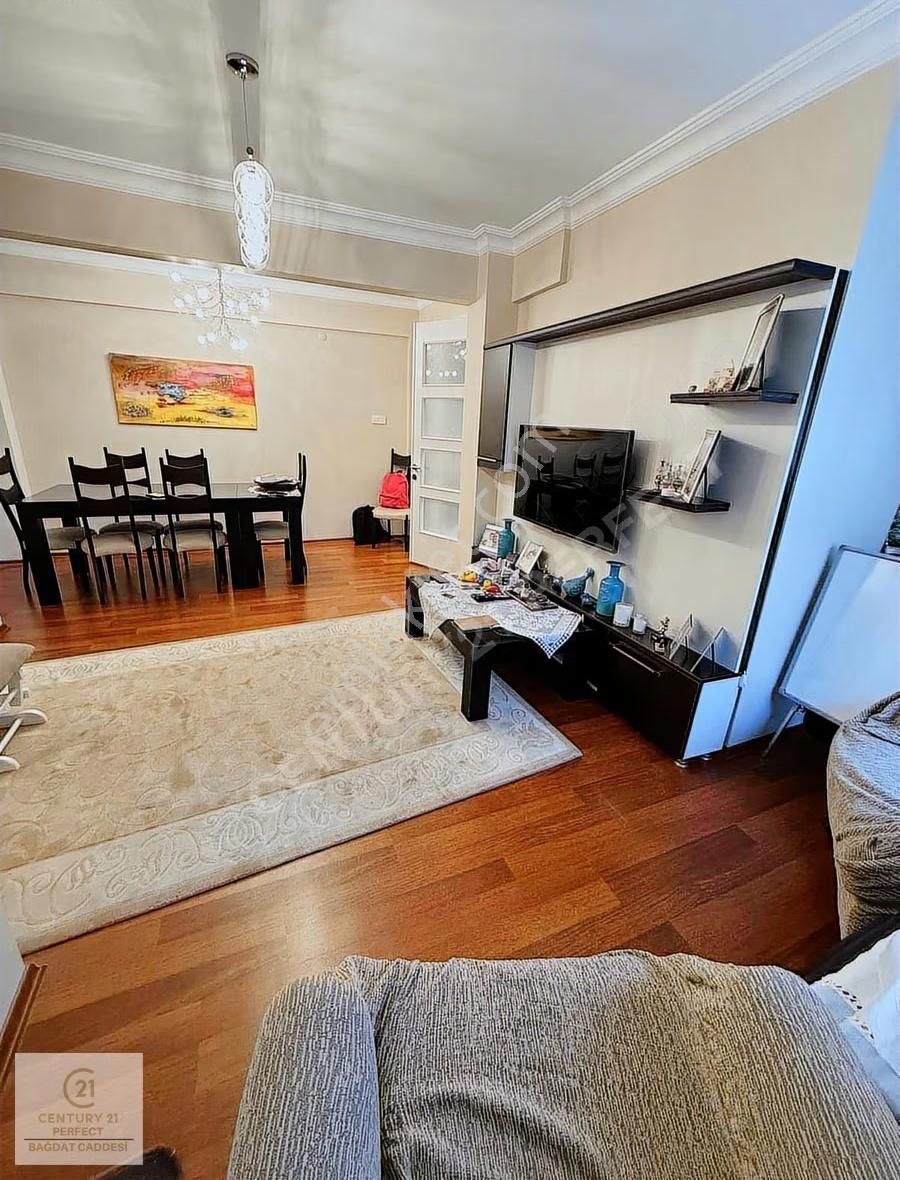 Altıntepe 'de , Bakımlı , Krediye Uygun 2+1 Satılık Daire