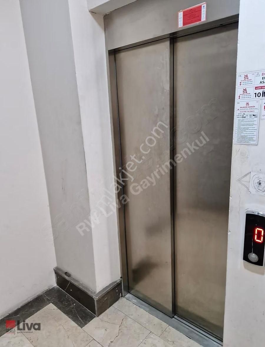 Rw Livadan Necati Eğitim Fakültesi Karşısı Satılık 2 + 1 Daire - Görsel 5